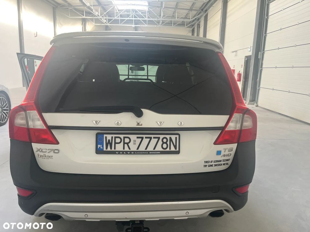 Volvo XC 70 T6 AWD Momentum - 10