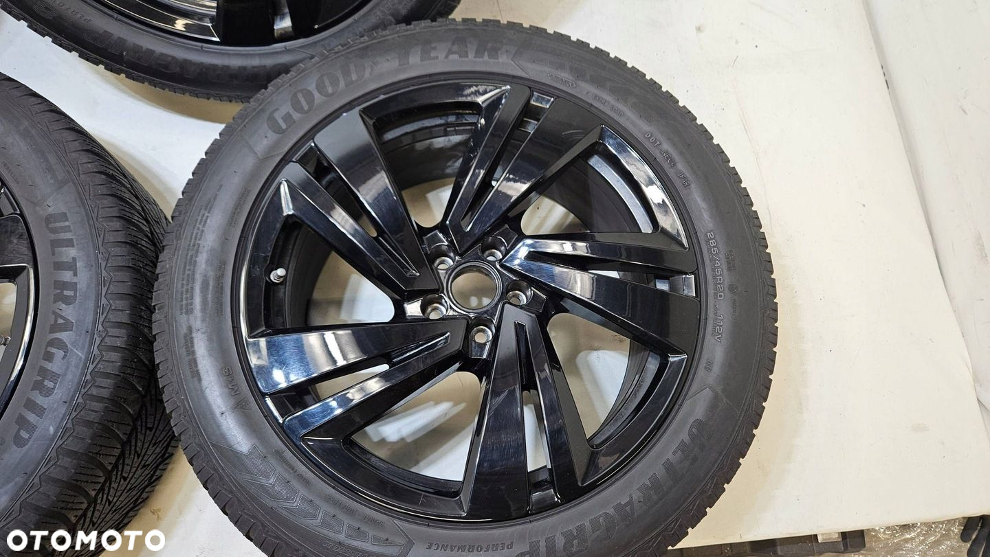 FELGI ALUMINIOWE VW TOUAREG III 30 9J ET33 5x112 760601025AA - 2
