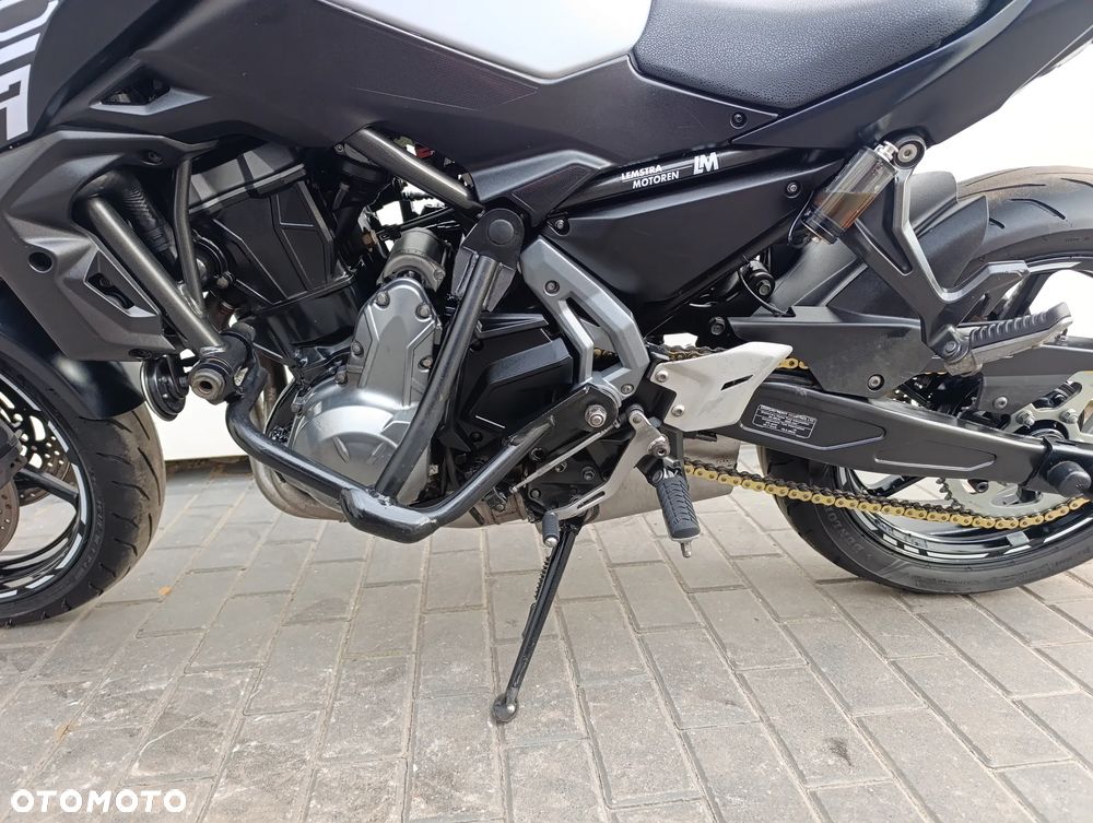 Kawasaki Z 650 - 14