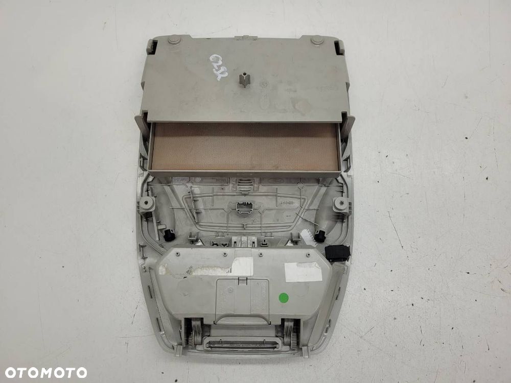 LAMPKA SUFITOWA PODSUFITKI SCHOWEK FORD C-MAX - 2