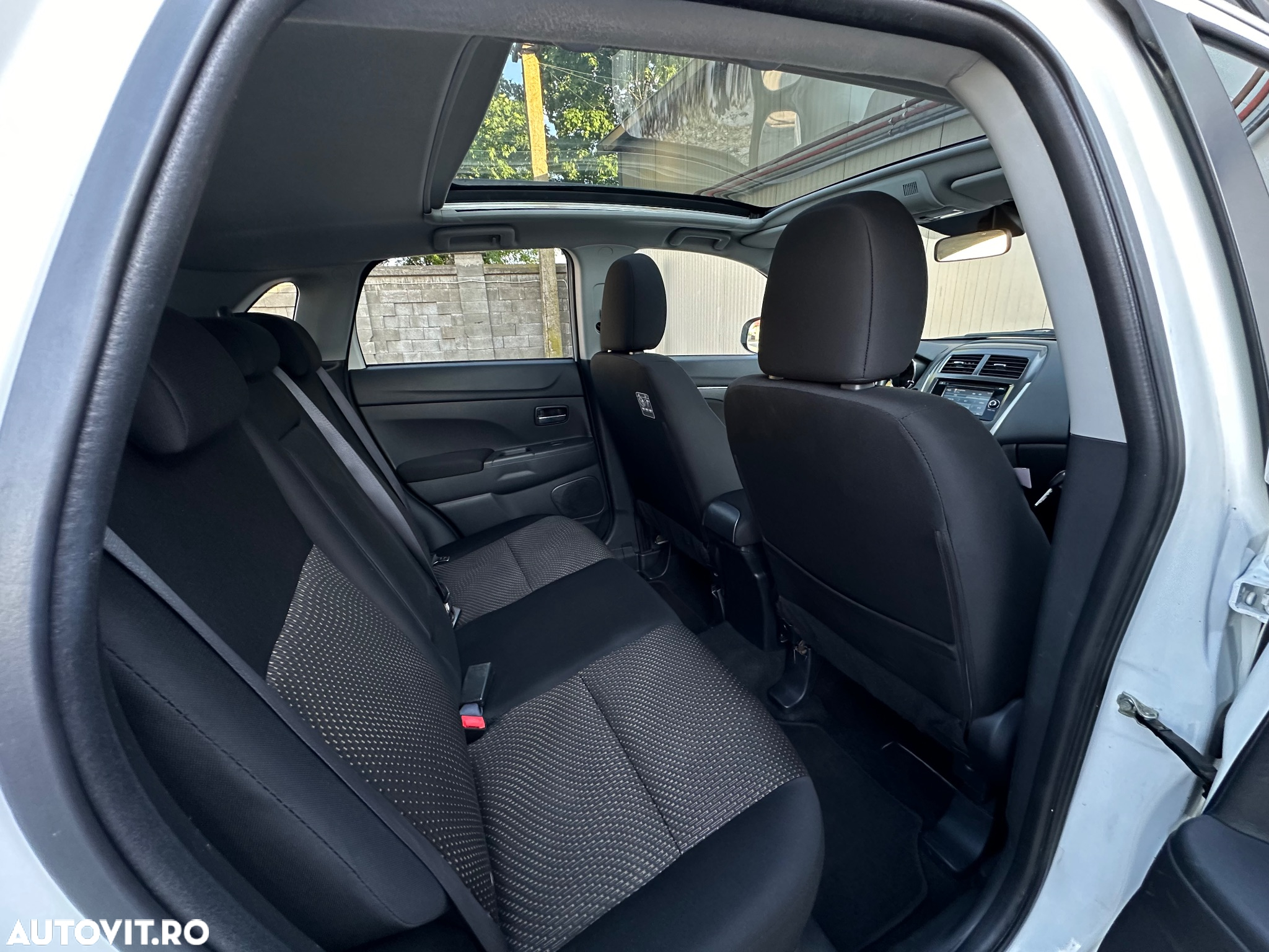 Mitsubishi ASX 2.2 DI-D 4WD Automatik Diamant Edition - 17