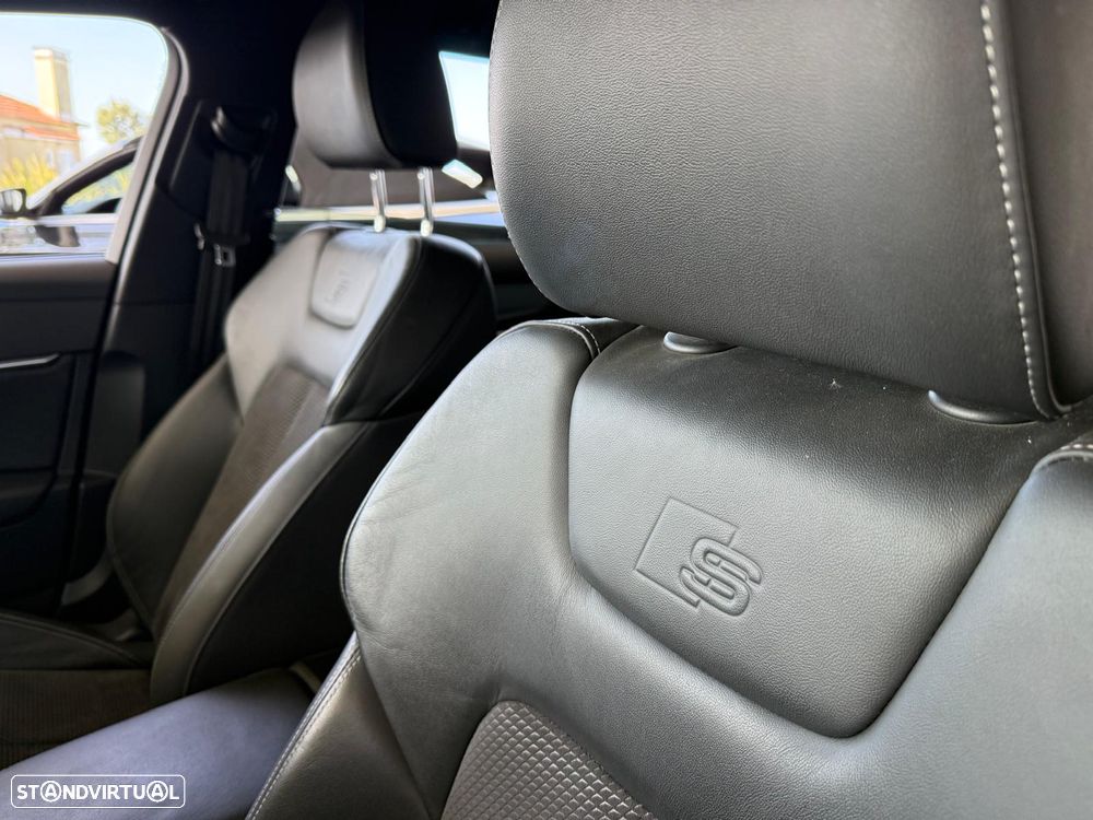Audi A6 Avant 55 TFSI e quattro S tronic S line - 17