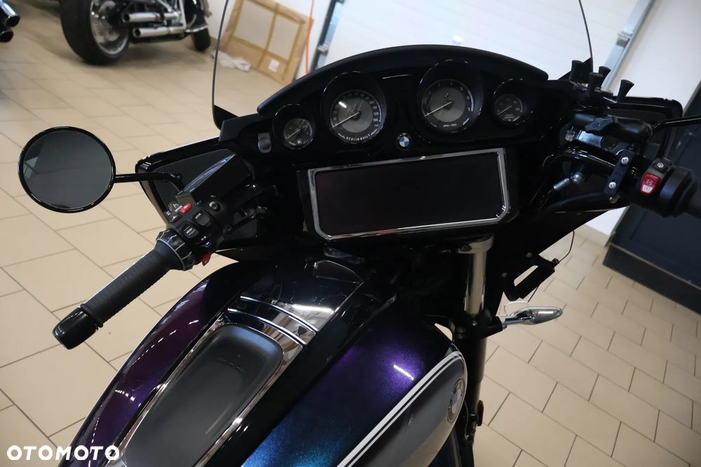 BMW R - 8