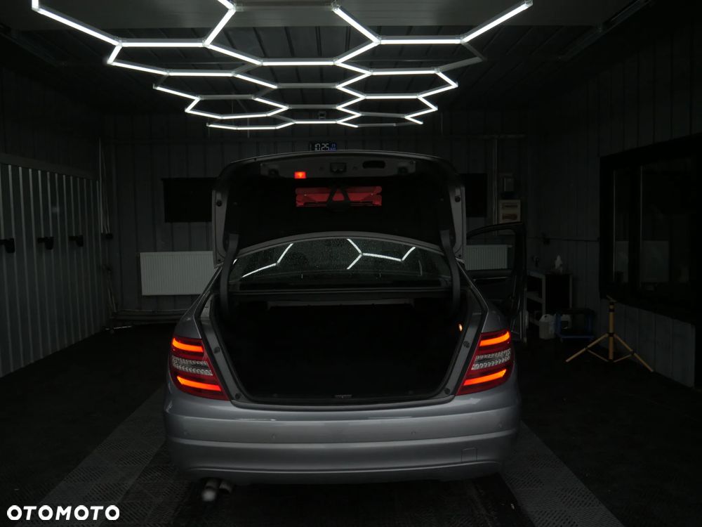 Mercedes-Benz Klasa C - 16