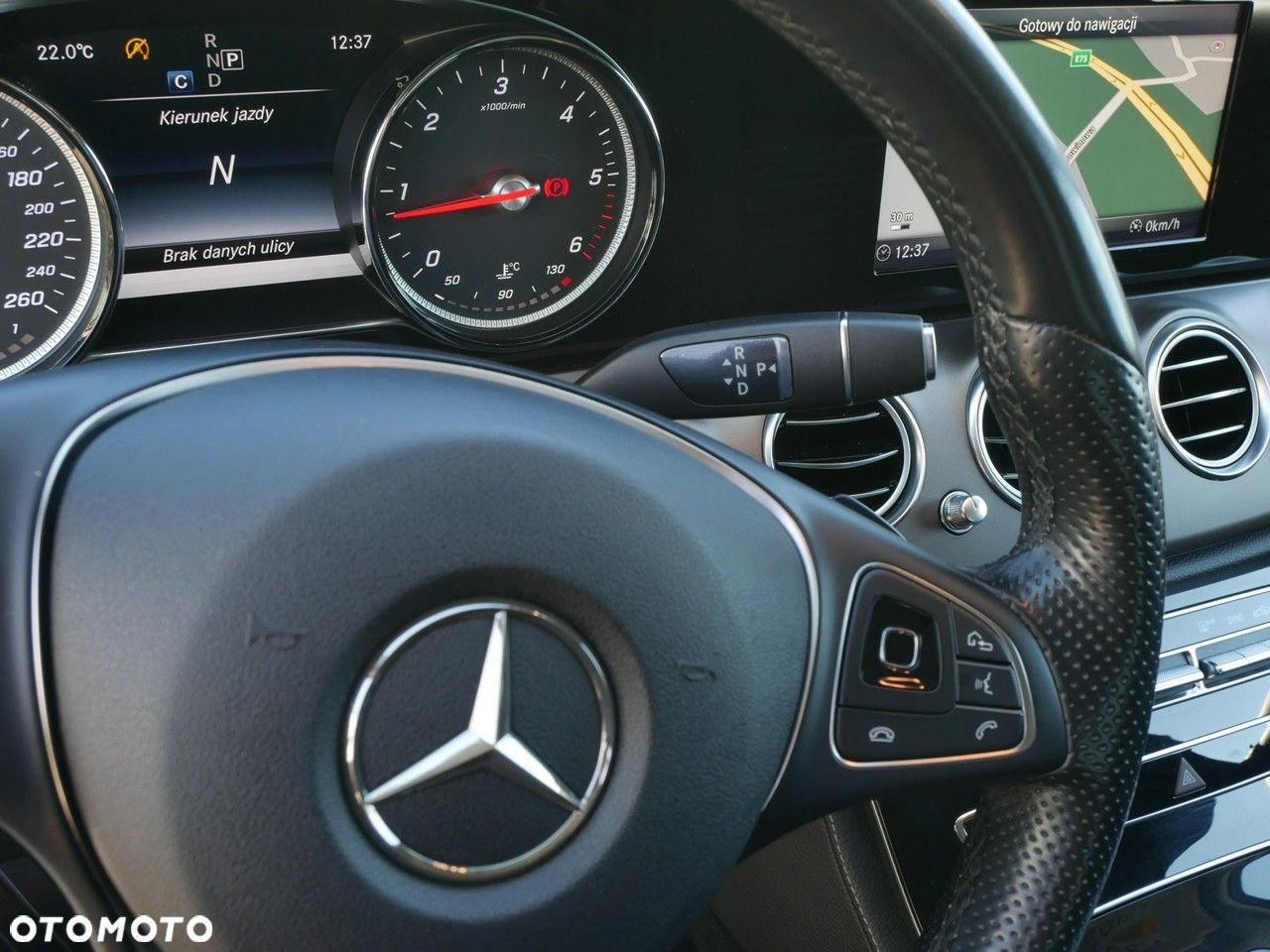 Mercedes-Benz Klasa E 220 d 9G-TRONIC - 16