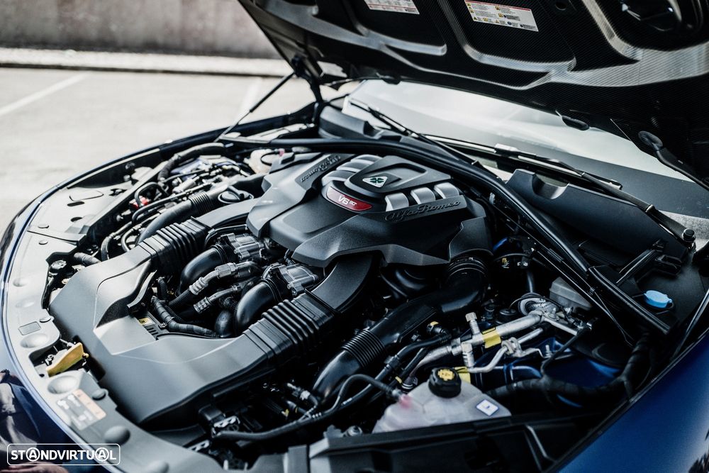 Alfa Romeo Giulia 2.9 Bi-Turbo Quadrifoglio AT8 - 35