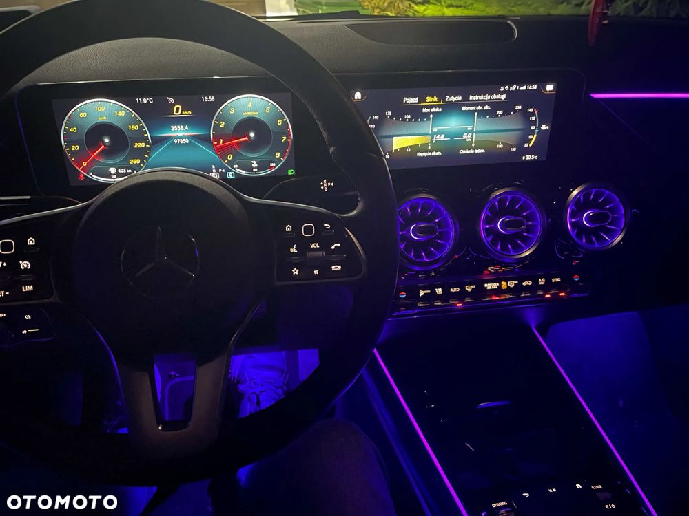 Mercedes-Benz GLA 200 Business Edition - 10