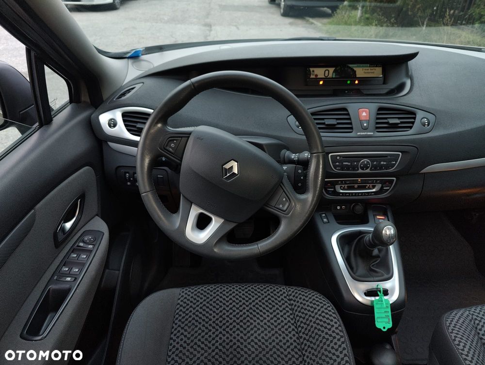 Renault Grand Scenic - 5