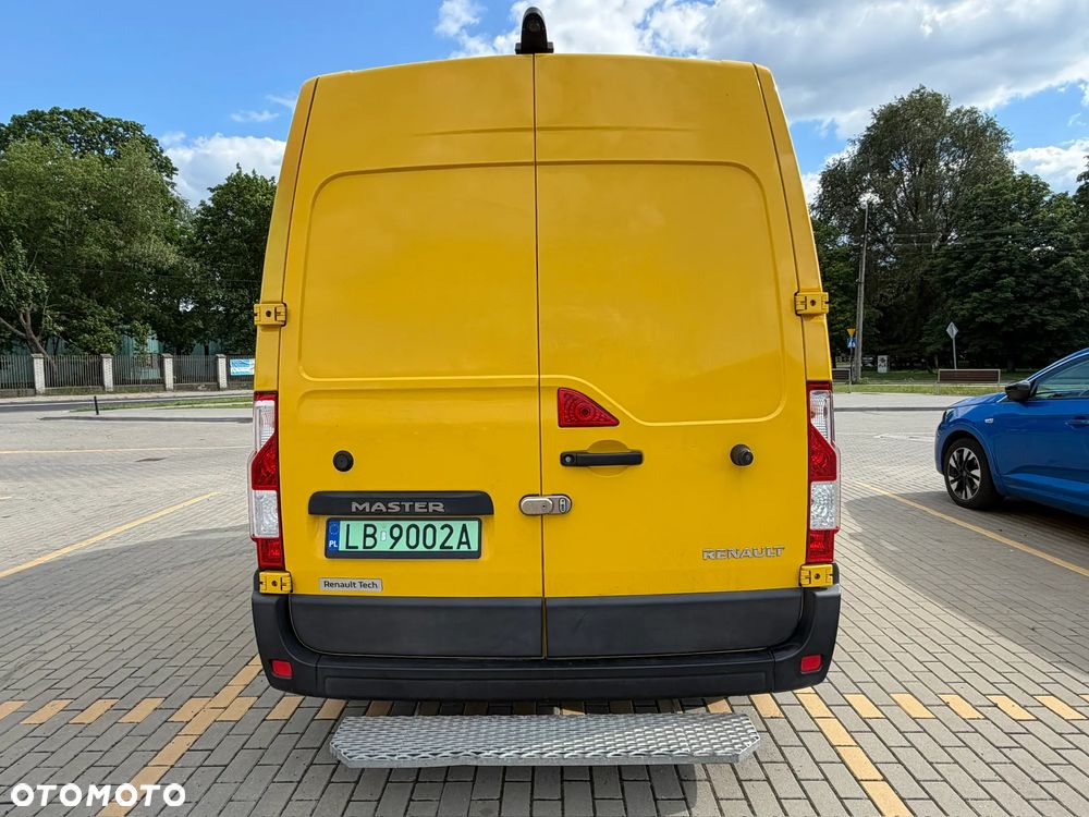 Renault e-Master - 12