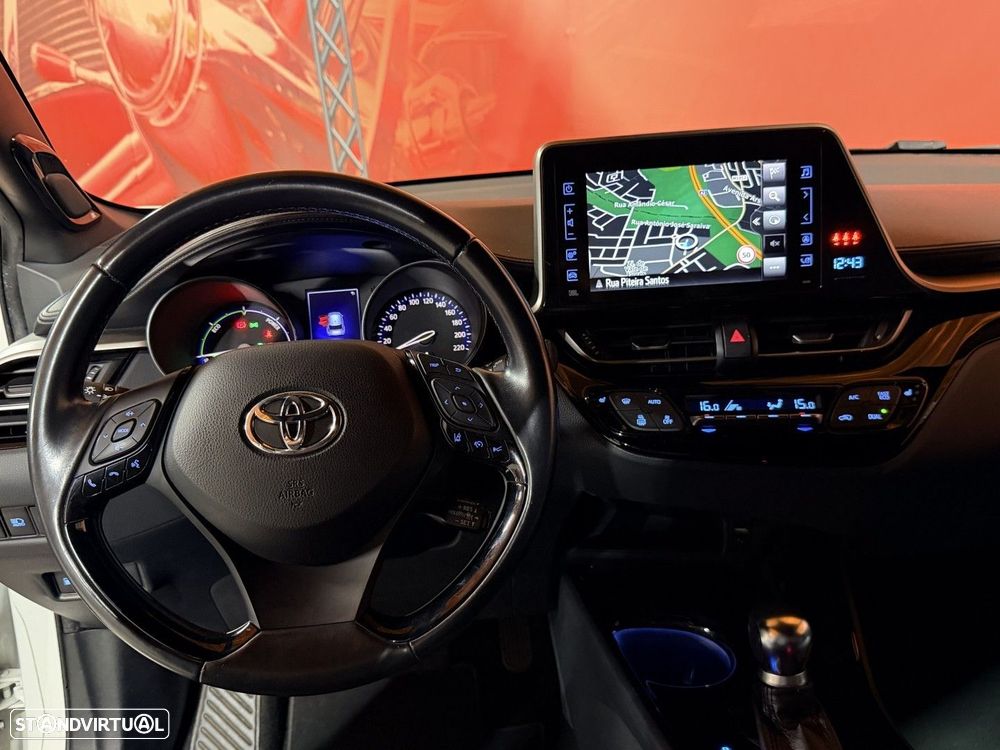 Toyota C-HR 1.8 HSD Exclusive+P.Luxury - 10