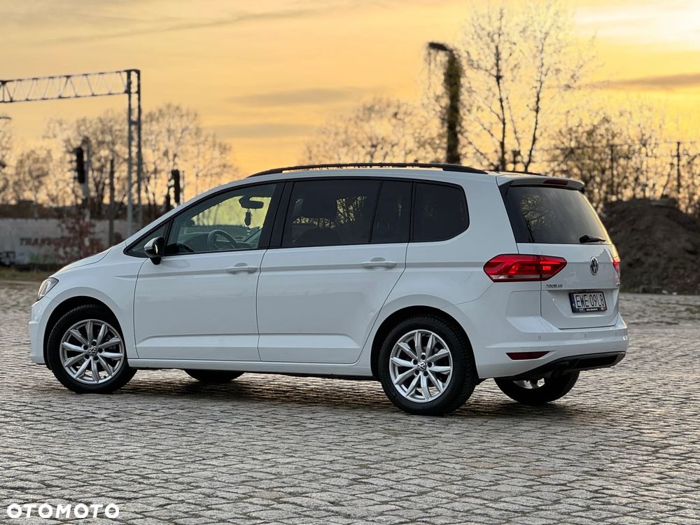 Volkswagen Touran 2.0 TDI BMT Special Edition DSG - 24