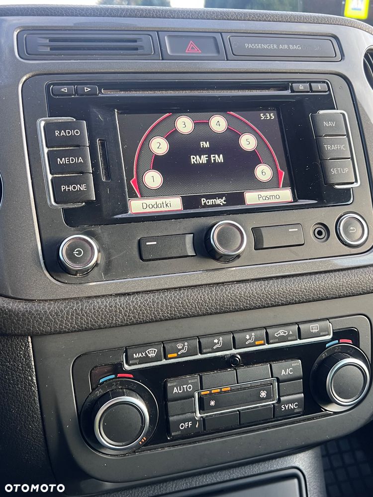 Volkswagen Tiguan 2.0 TDI DPF 4Motion BlueMotion Technology Lounge Sport & Style - 19