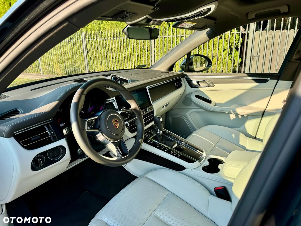 Porsche Macan Standard - 15