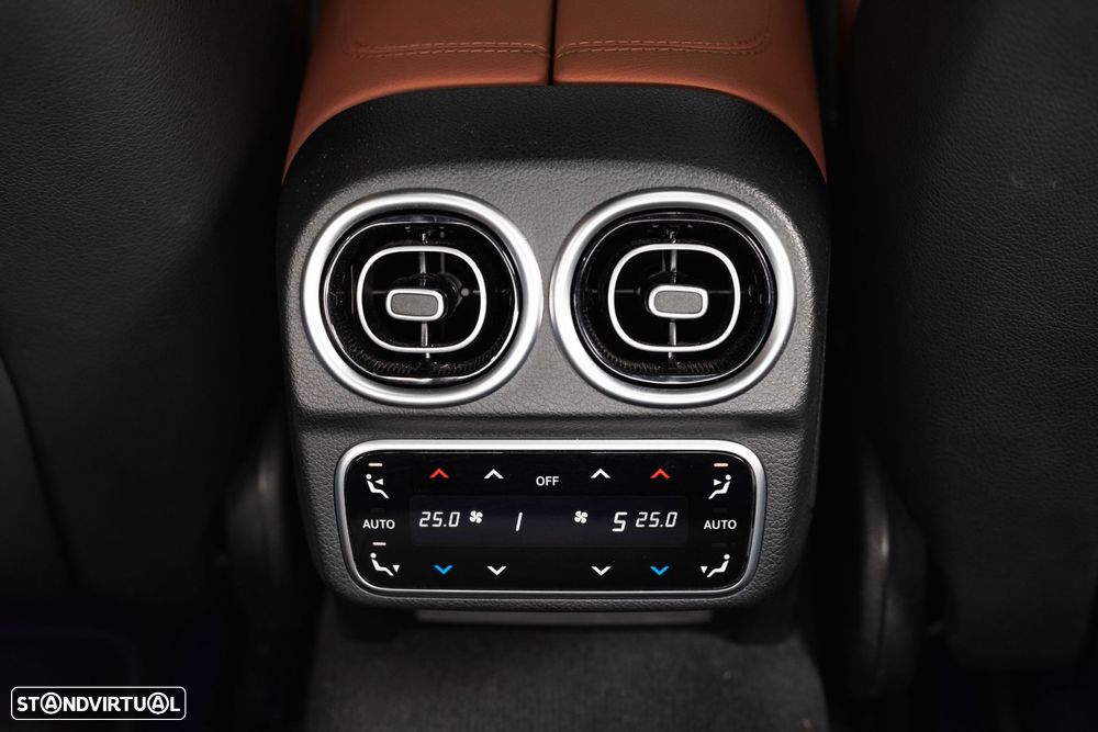 Mercedes-Benz C 300 e 9G-TRONIC AMG Line - 42