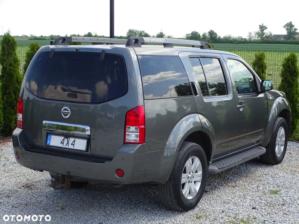 Nissan Pathfinder 2.5 DCi Elegance + - 28
