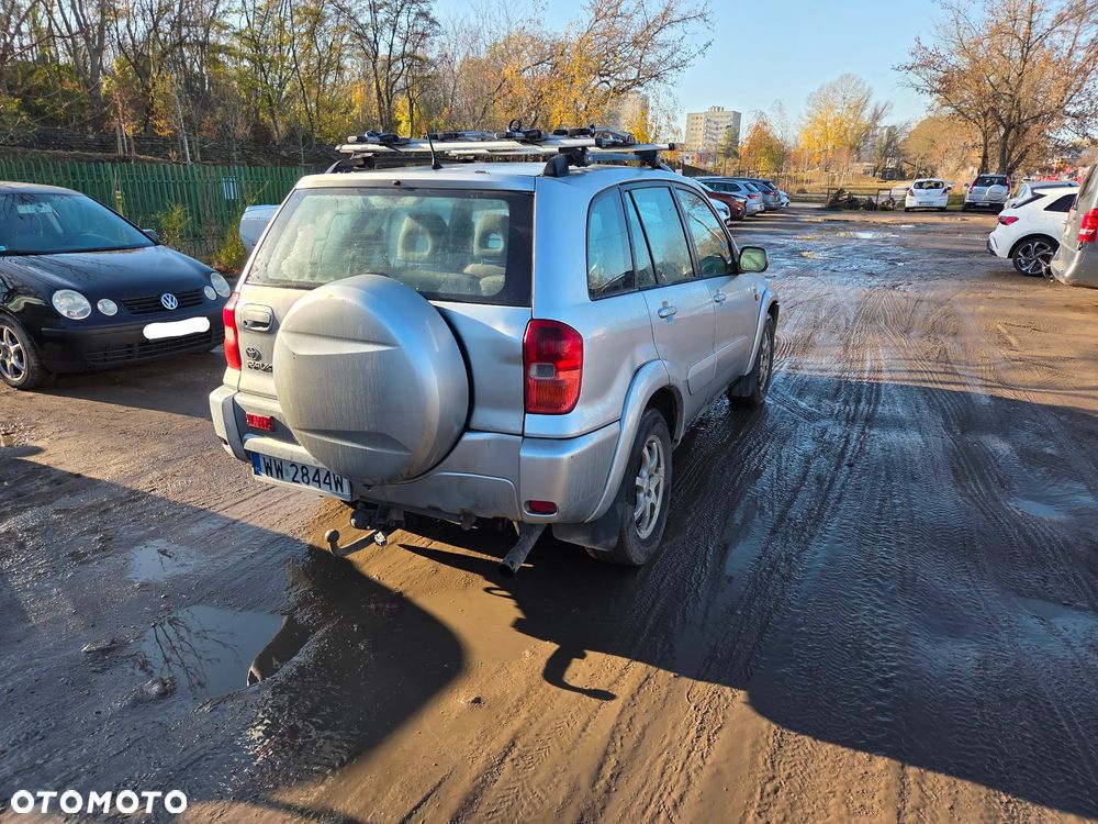 Toyota RAV4 2.0 D-4D 4x4 - 8