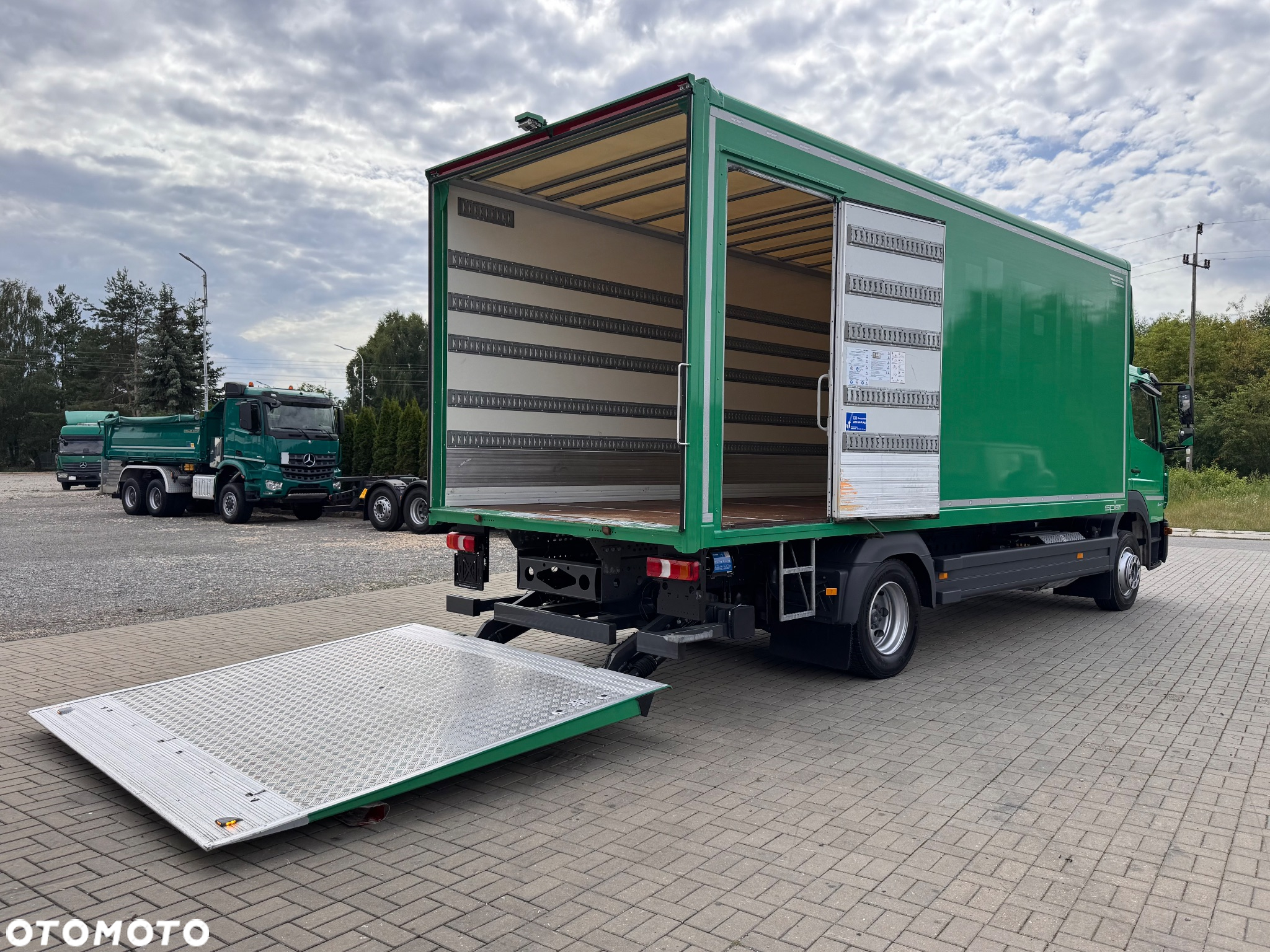 Mercedes-Benz ATEGO - 25