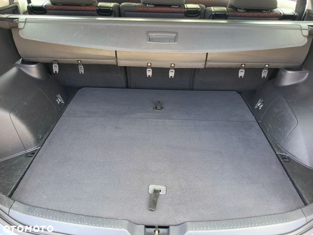 Toyota Verso 1.8 Sol EU5 - 12