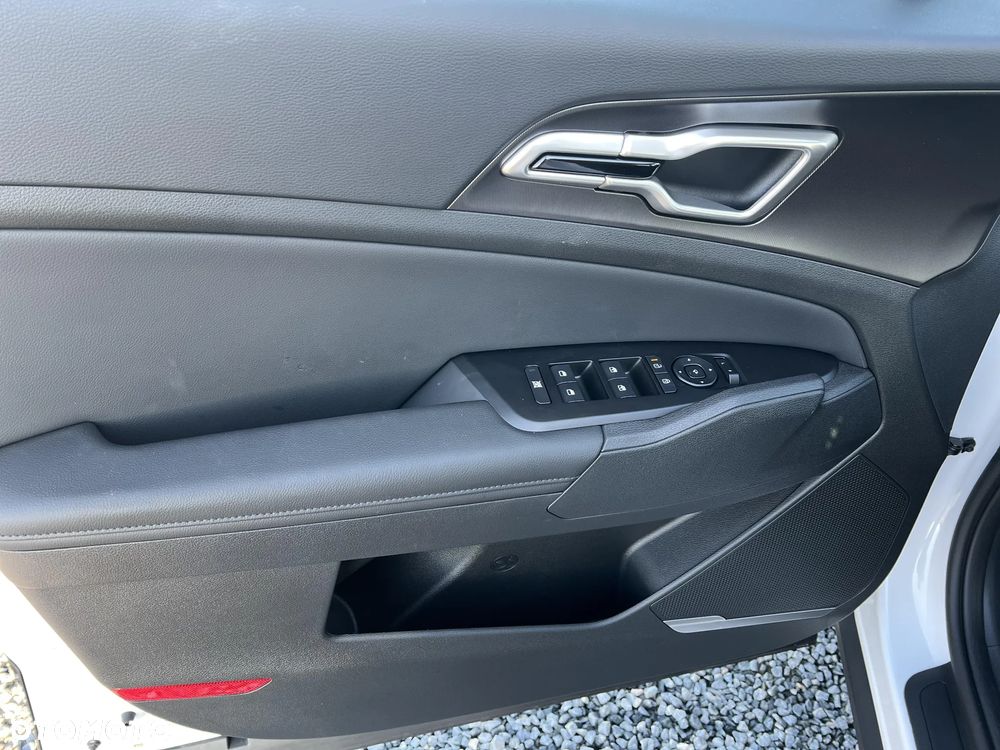 Kia Sportage 1.6 T-GDI HEV Business Line 2WD - 14