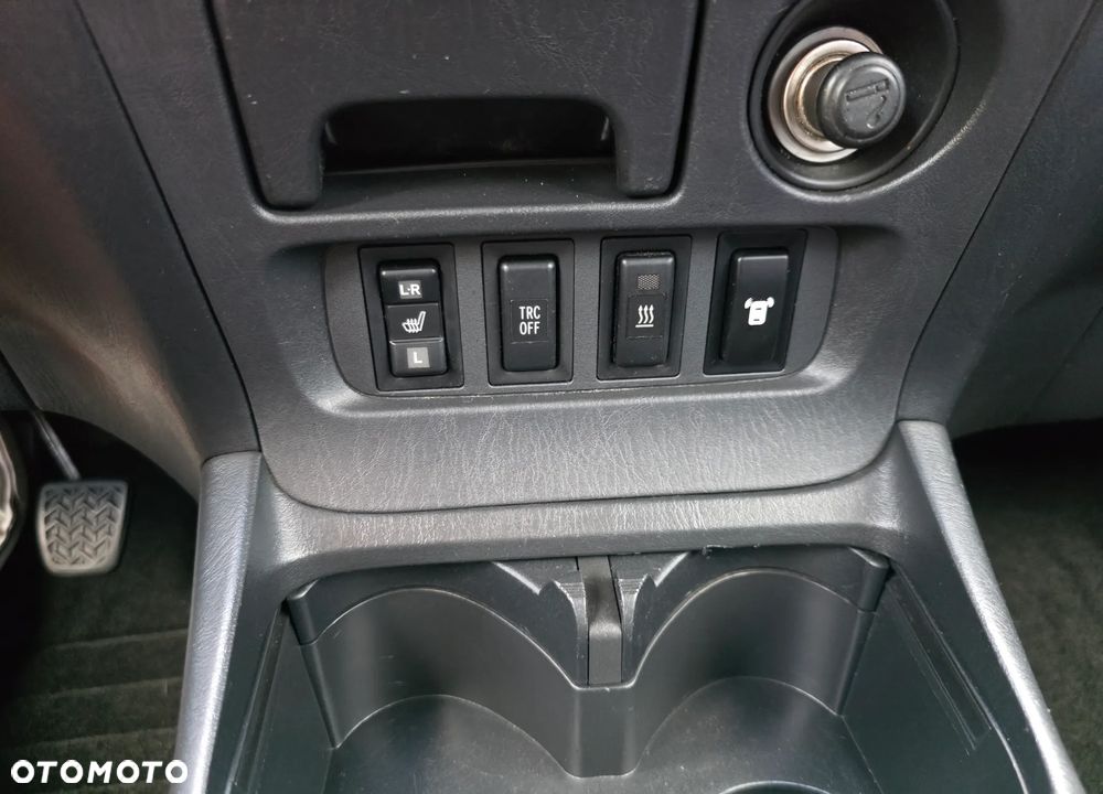 Toyota RAV4 - 32
