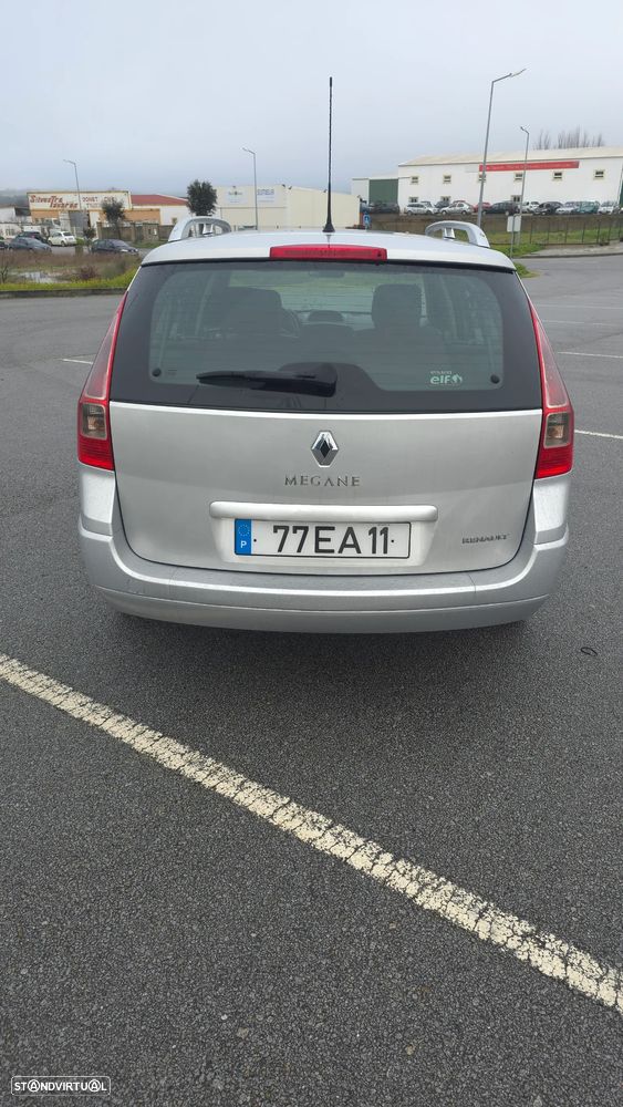 Renault Mégane Break 1.5 dCi Dynamique - 4
