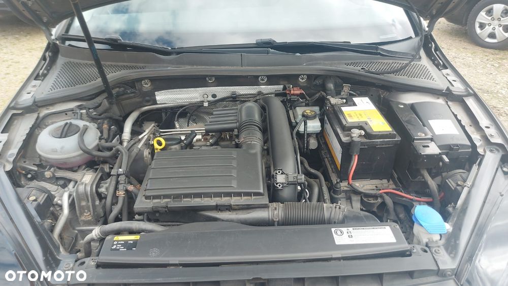 Volkswagen Golf 1.2 TSI BMT Trendline - 22