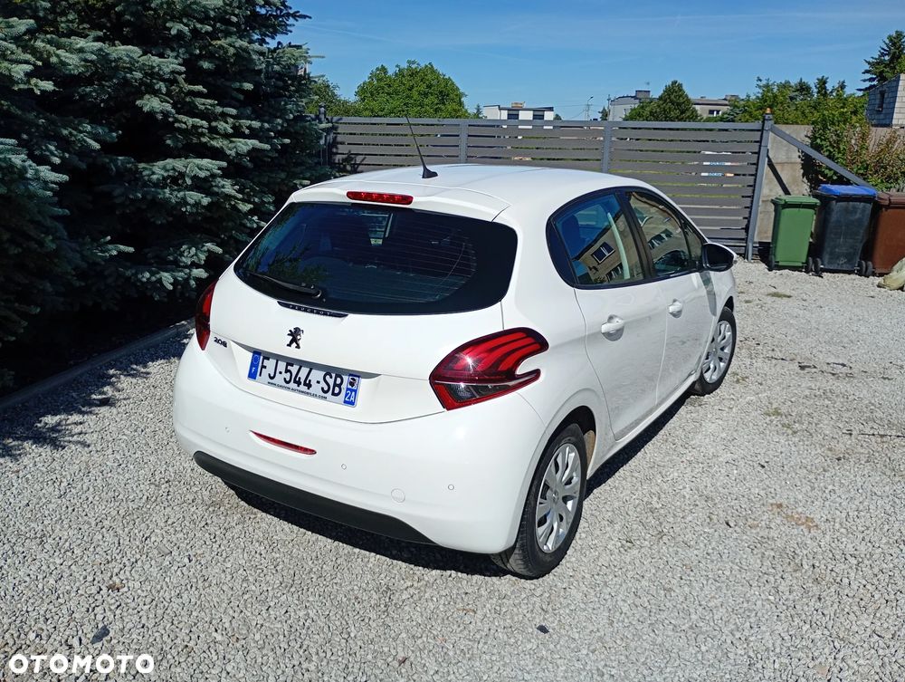Peugeot 208 1.2 PureTech Allure - 10