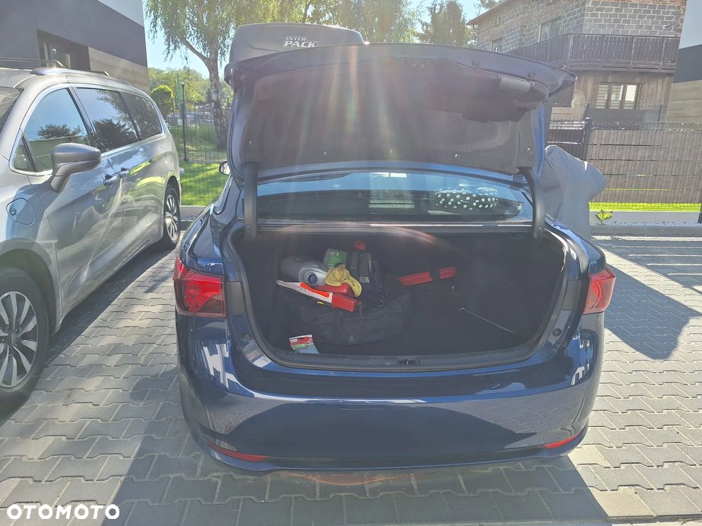 Toyota Avensis 1.8 Premium - 7