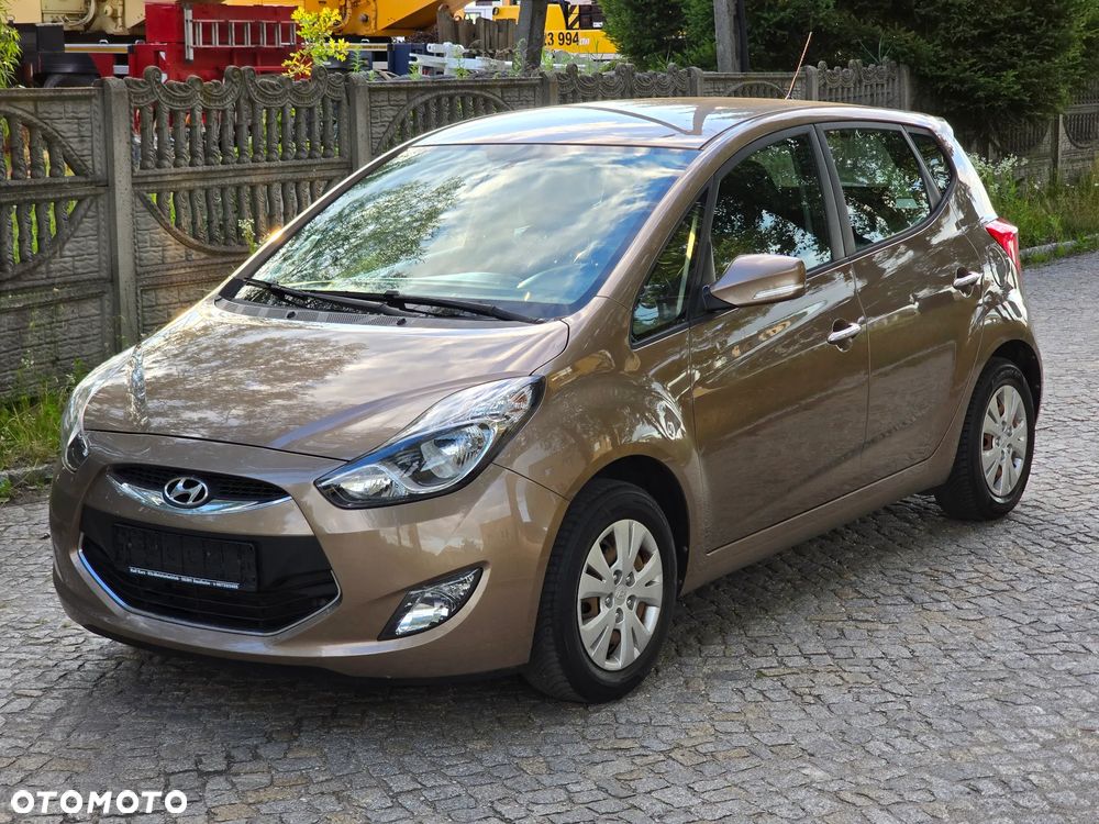 Hyundai ix20 1.4 Premium - 1