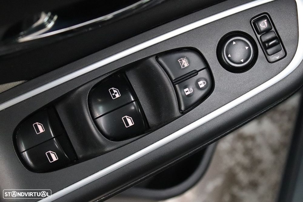 Nissan Micra 1.0 IG-T N-Design Black - 18