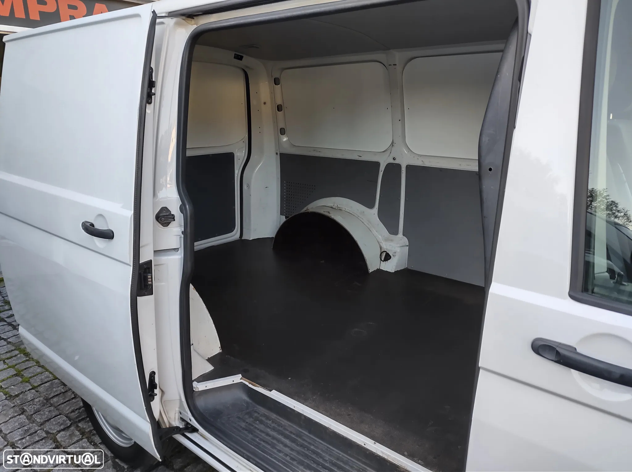 VW TRANSPORTER - 12