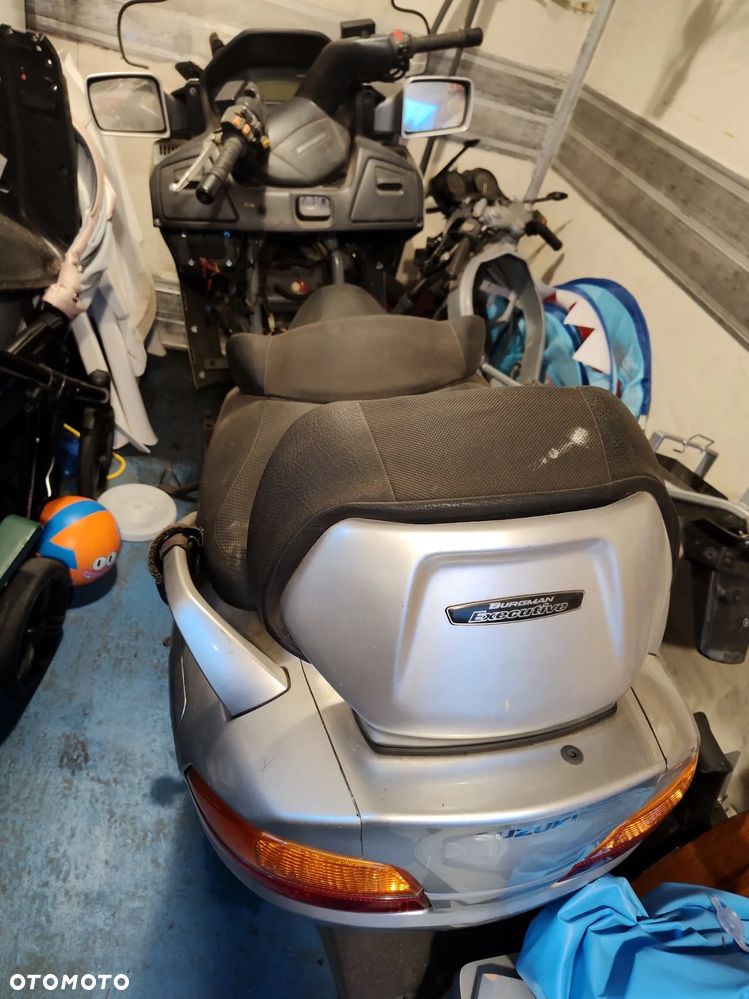 Suzuki Burgman - 4