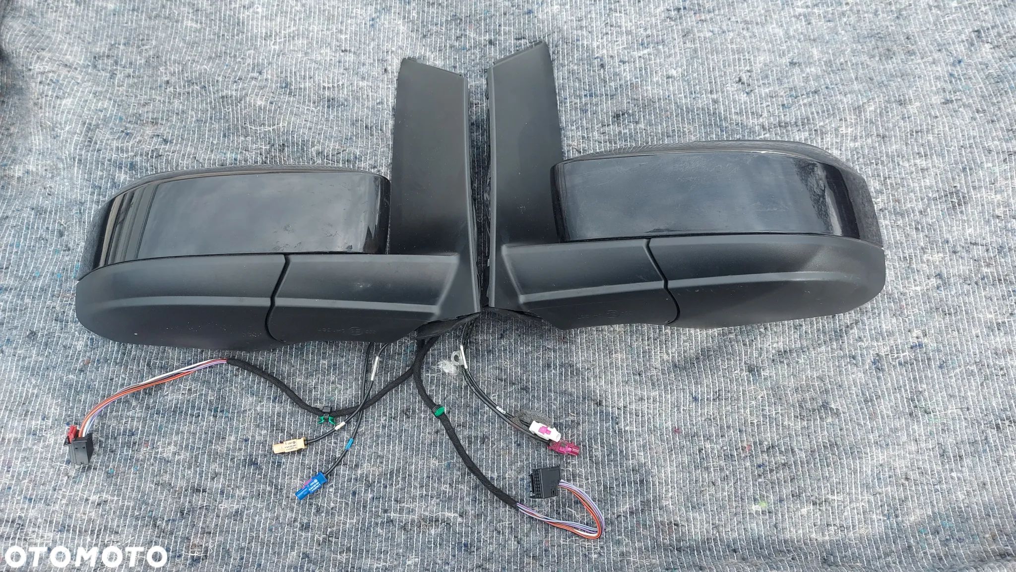 VW CADDY V 2K5 2015-2021 LUSTERKO LEWE PRAWE 7PIN + 2 ANTENY CZARNE LC9X - 1