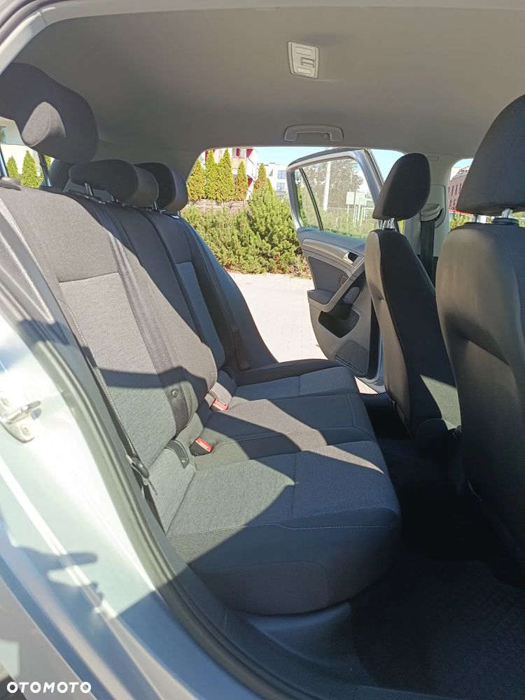 Volkswagen Golf 1.6 TDI BlueMotion Technology Trendline - 12