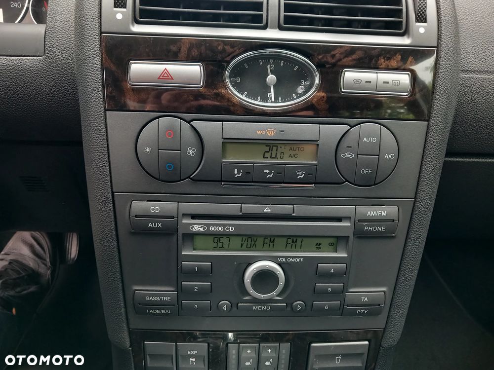 Ford Mondeo 2.0 Ghia Executive - 23