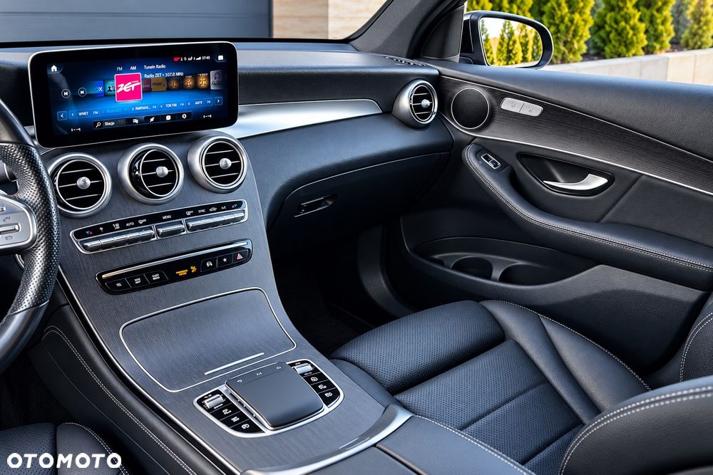 Mercedes-Benz GLC - 9