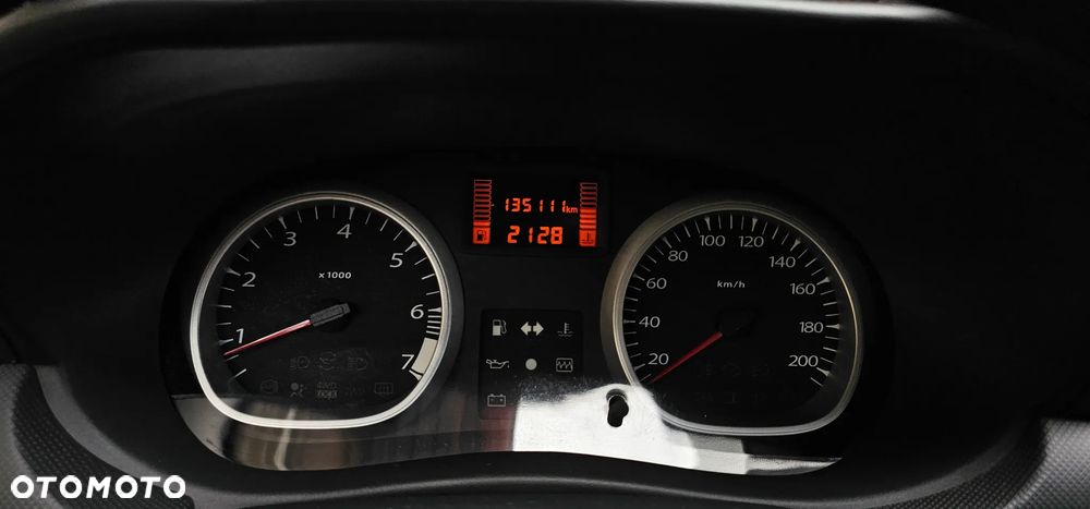 Dacia Duster 1.6 16V 4x2 - 11