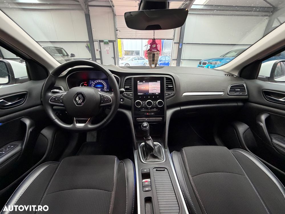 Renault Megane TCe GPF Intens - 16