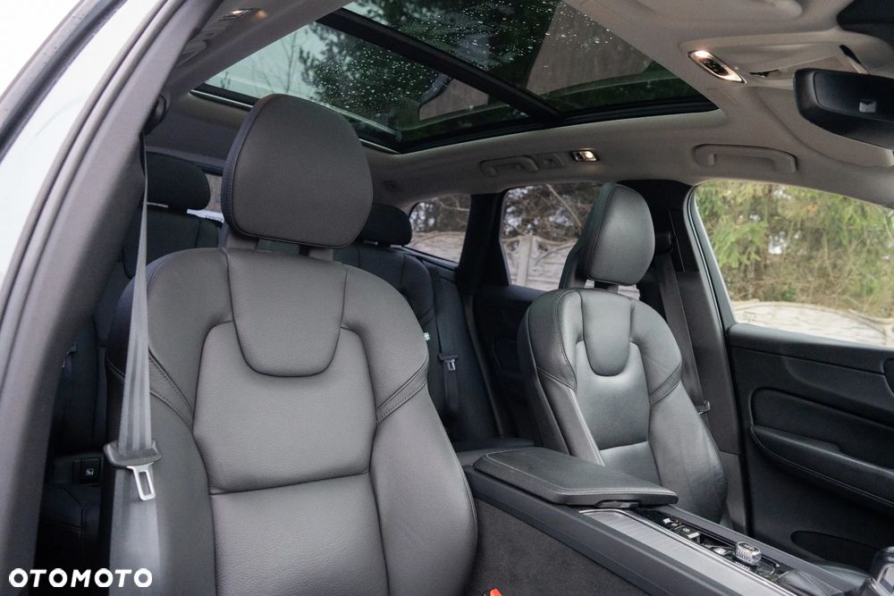 Volvo XC 60 D4 AWD Geartronic Inscription - 29