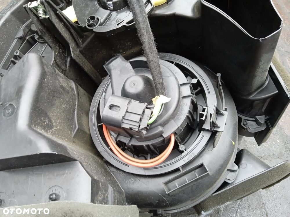 WENTYLATOR WNĘTRZA DACIA LOGAN SANDERO 12-21