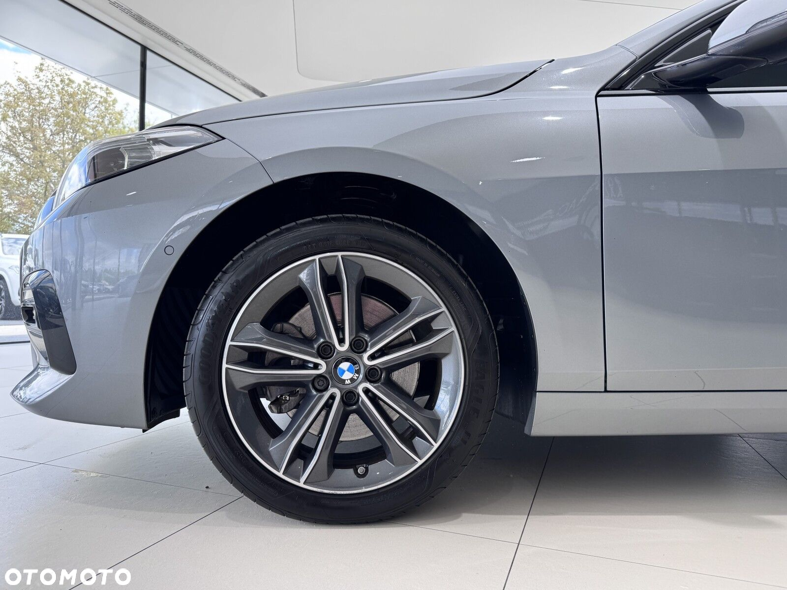 BMW Seria 2 218i - 18