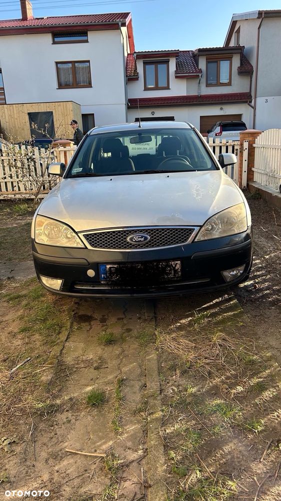 Ford Mondeo 1.8 Ambiente - 1