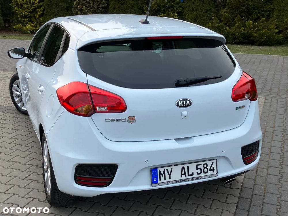 Kia Ceed 1.6 CRDi GT Line - 9