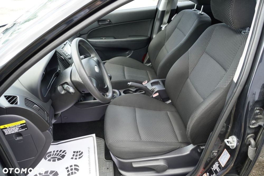 Hyundai i30 1.4 Blue Comfort - 9