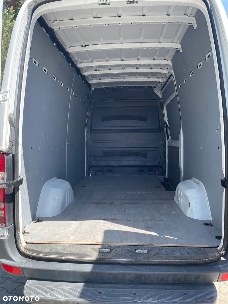 Mercedes-Benz Sprinter - 11