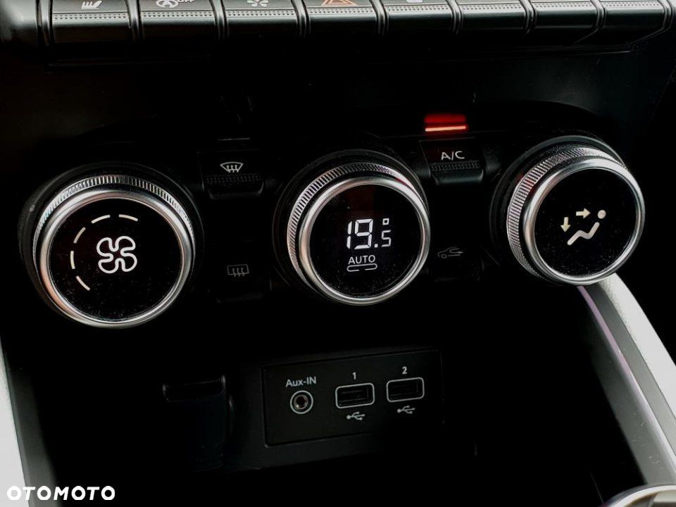 Renault Clio - 28