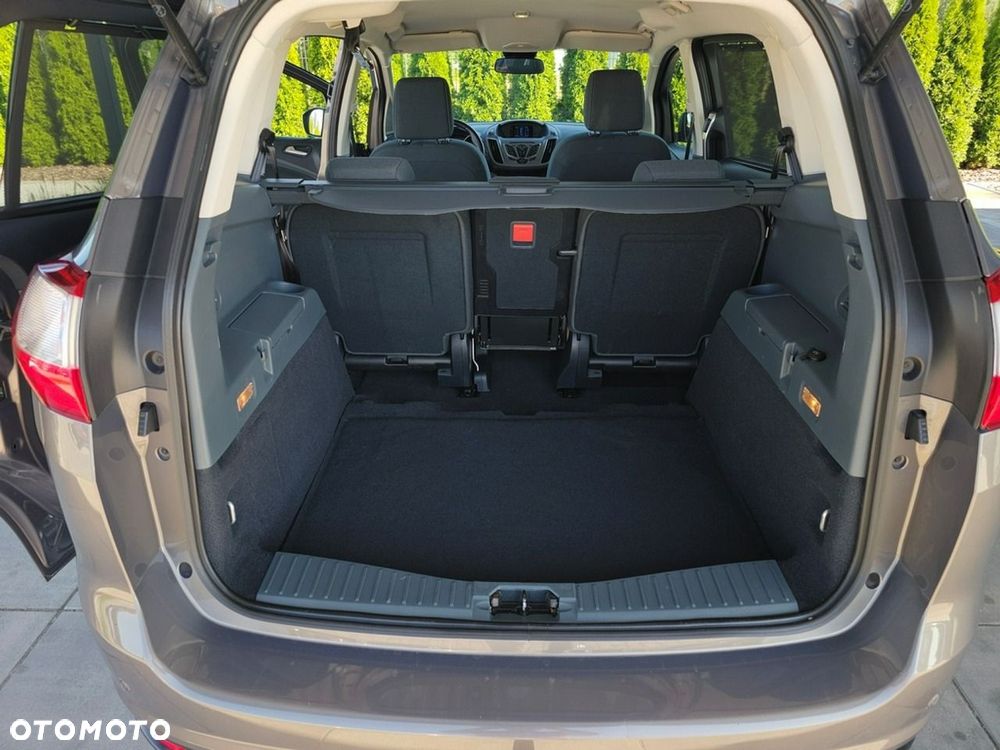 Ford Grand C-MAX - 25
