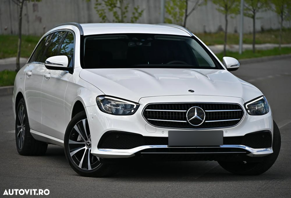 Mercedes-Benz E 300 Hybrid de T-Modell 4MATIC Aut. - 2