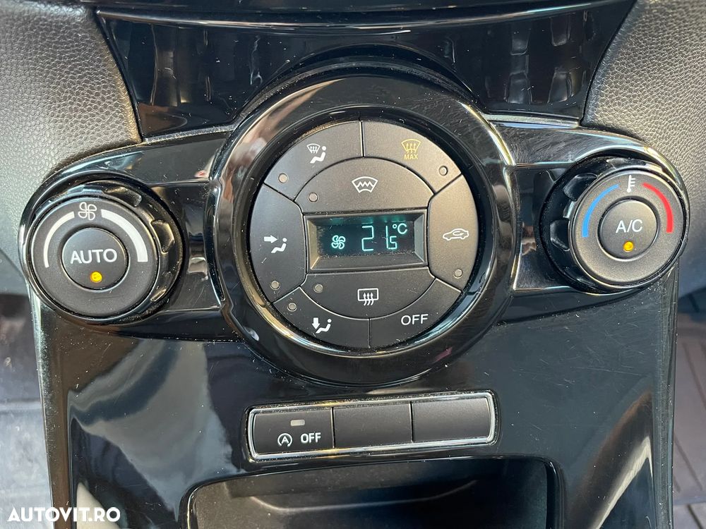 Ford Fiesta 1.0 EcoBoost Titanium - 16