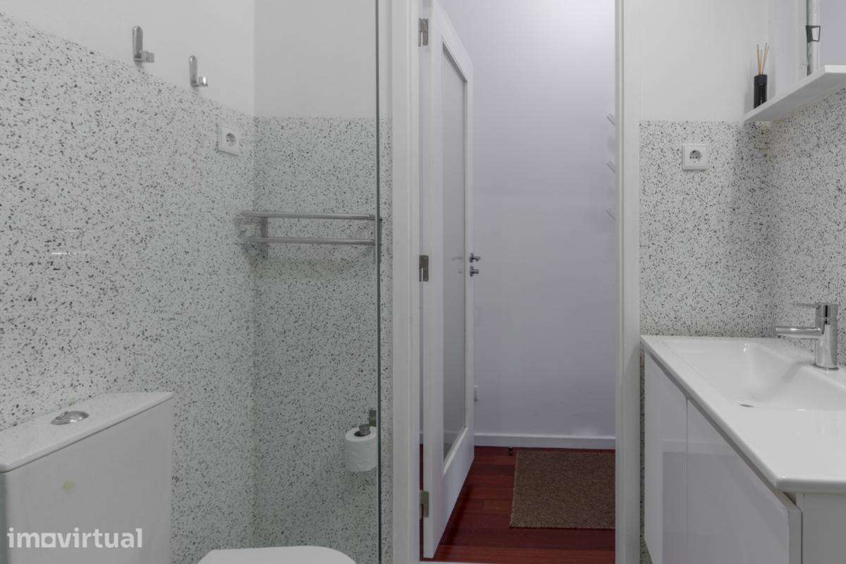 Apartamento com 2 quartos - localizado em São Nicolau Porto - Grande imagem: 3/14